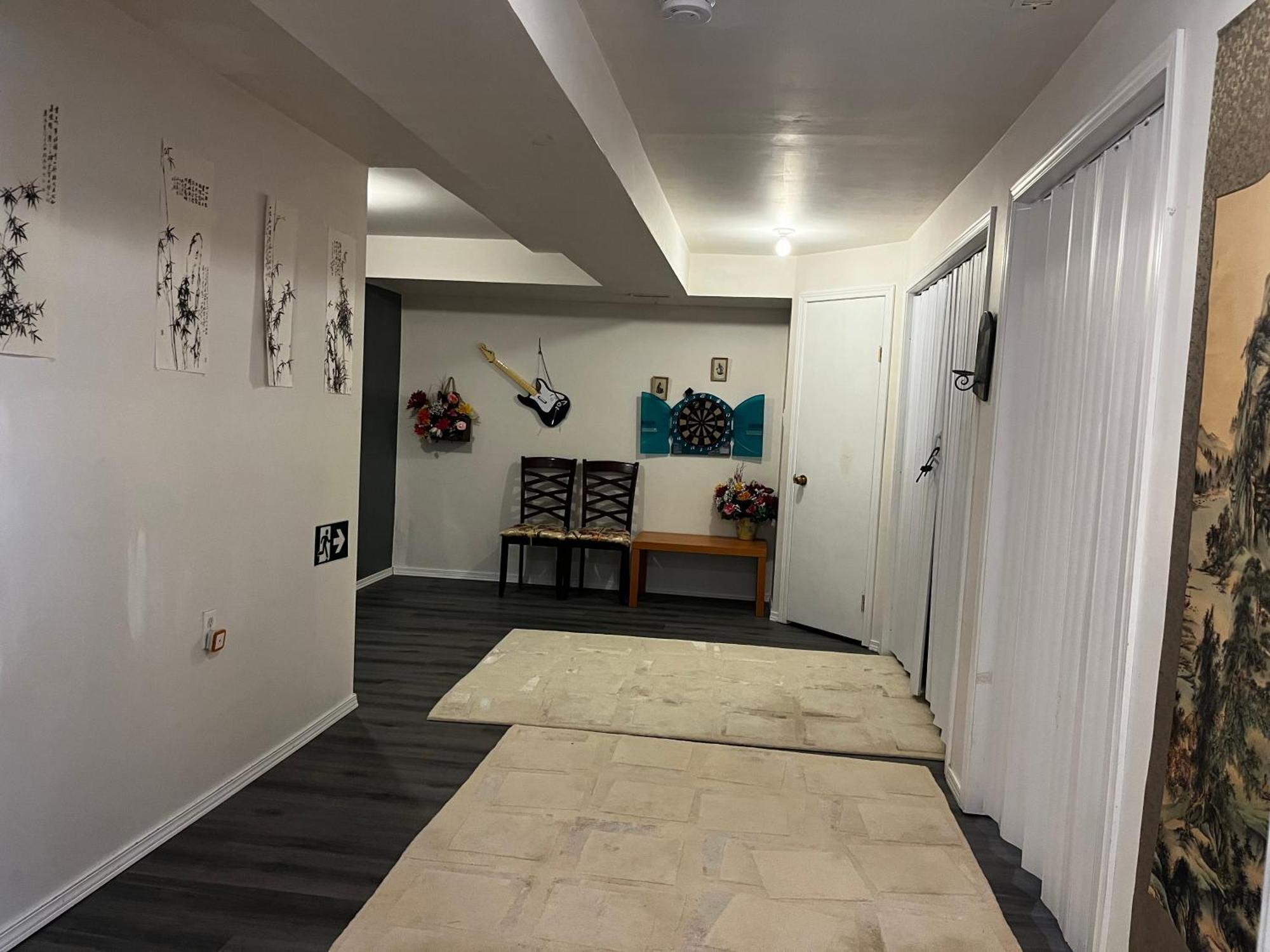 Hidden Valley New Basement Suite With Private Bathroom! YYC Exterior foto