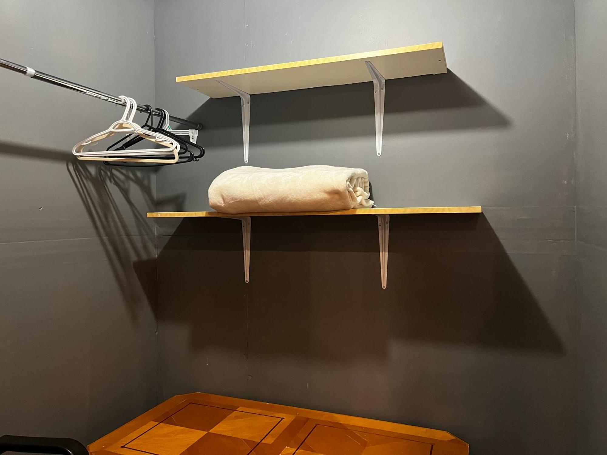 Hidden Valley New Basement Suite With Private Bathroom! YYC Exterior foto